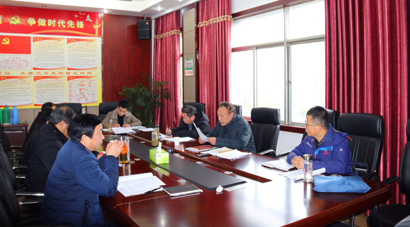 县人社局召开民主生活会_副本.jpg